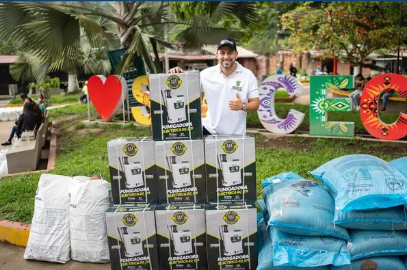 En Risaralda, 3.200 productores reciben insumos para fortalecer el campo