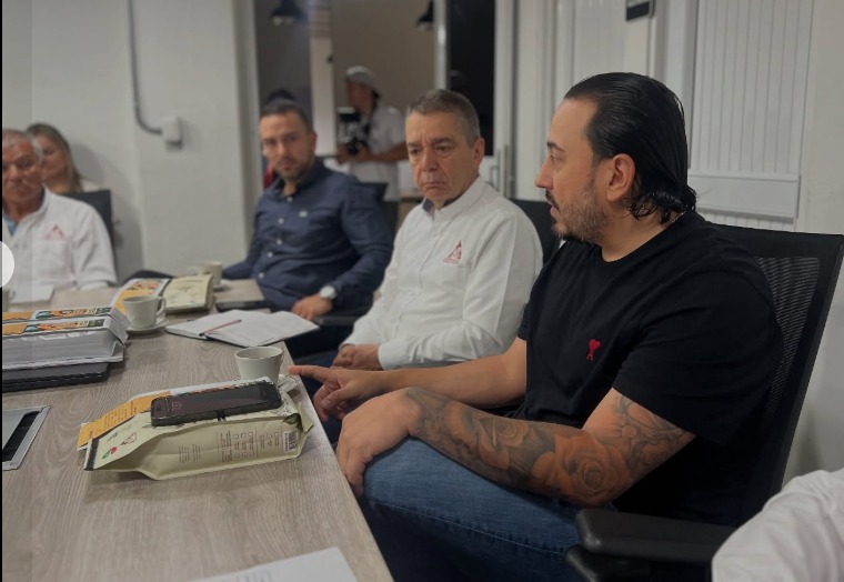Diálogo abierto entre gobernador y cafeteros por el bien del campo