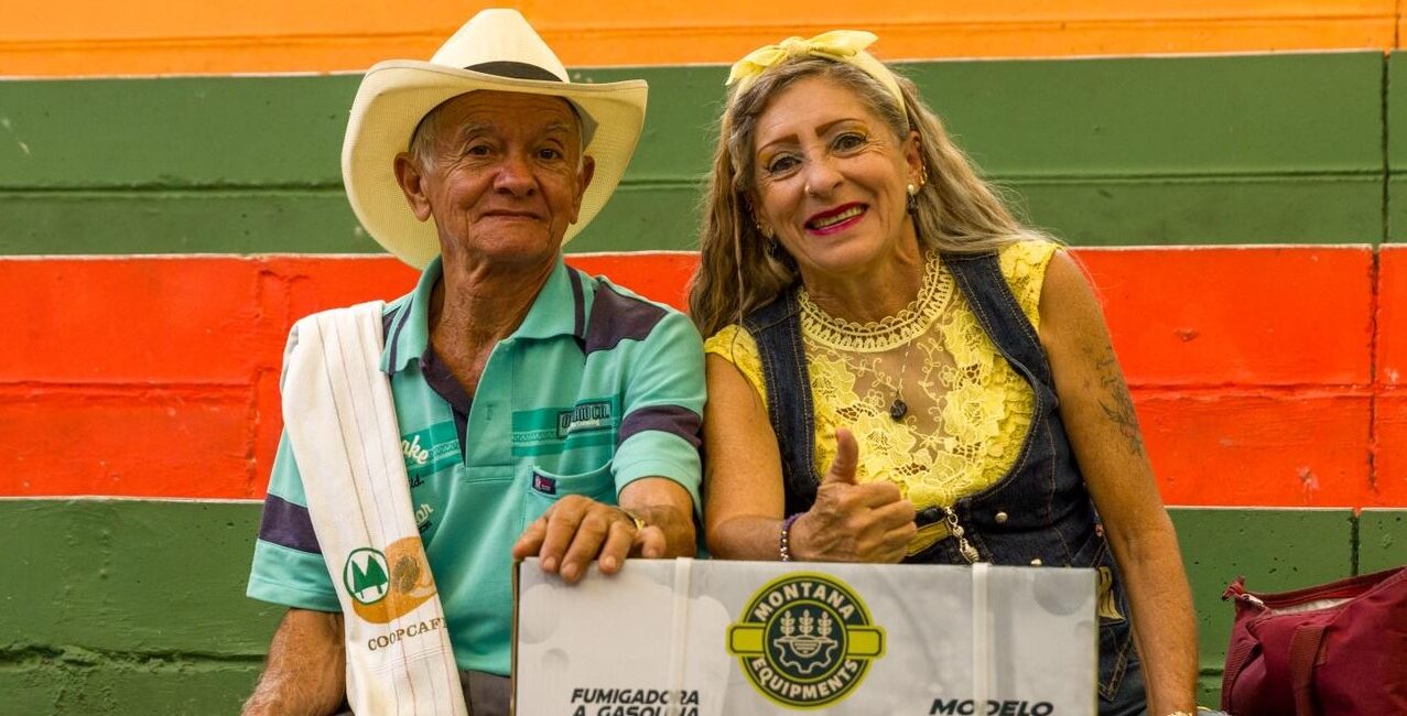 Maquinaria y equipos para los caficultores de La Celia y Balboa